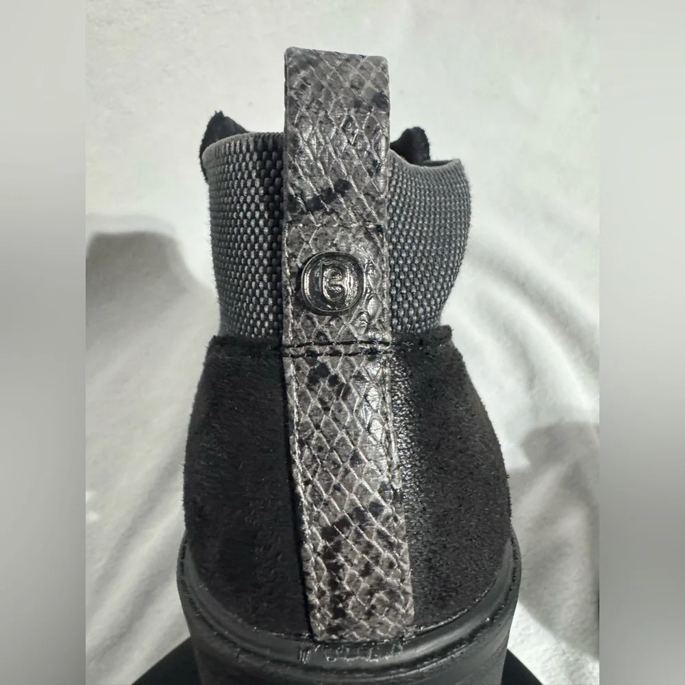 BZees Women's Boston Boots Ankle Booties Comfort Black Size 6.5 - Picture 8 of 8